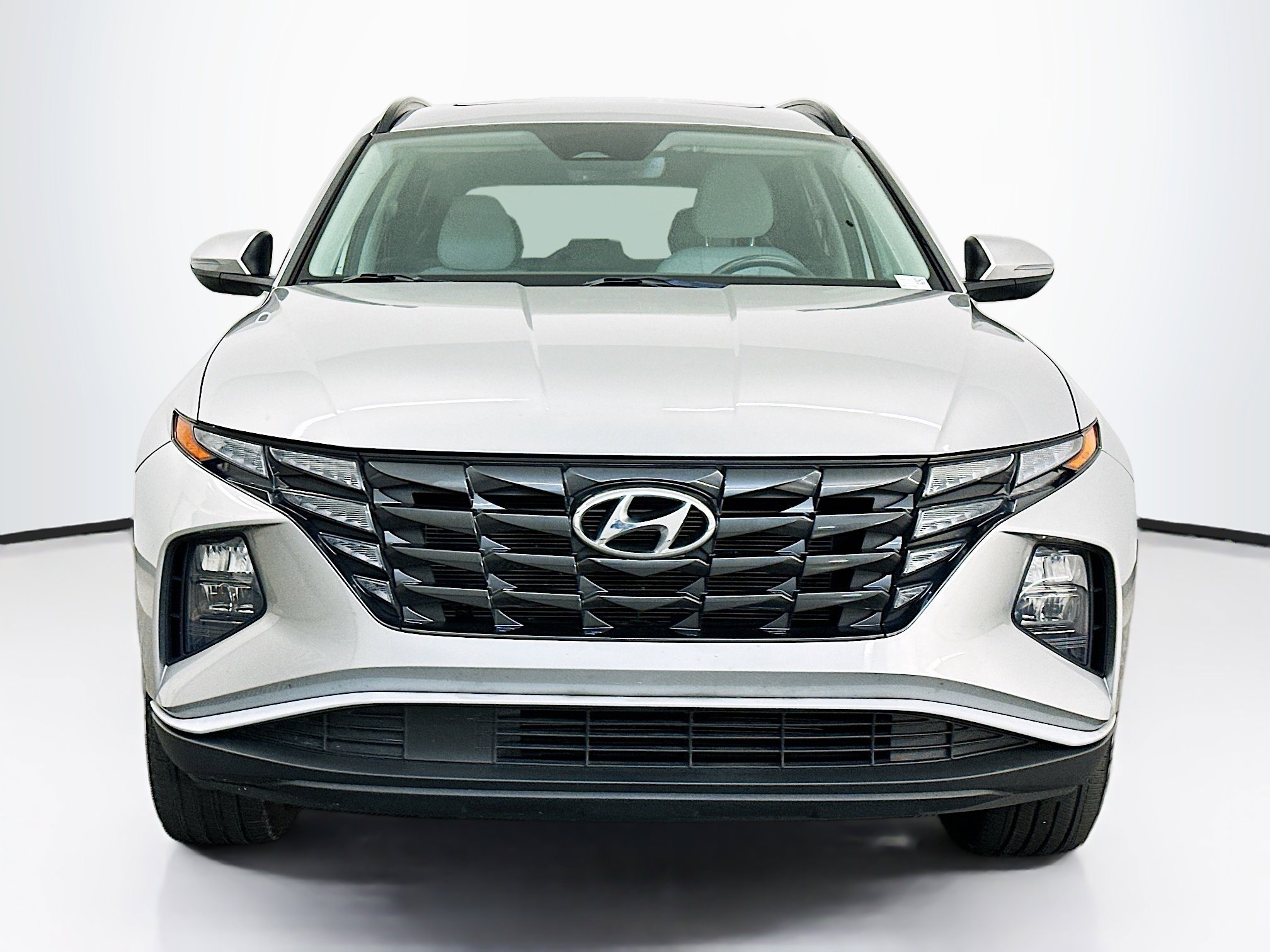 Used 2023 Hyundai Tucson SEL w/ Convenience Package image 2