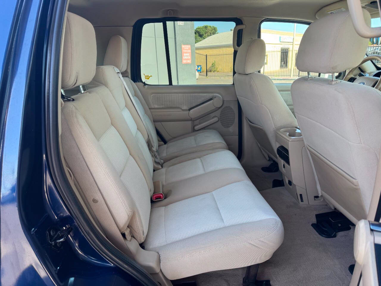 Used 2006 Ford Explorer XLT AWD/4WD image 13