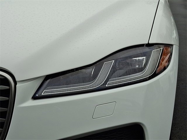 Used 2022 Jaguar F-PACE S image 9