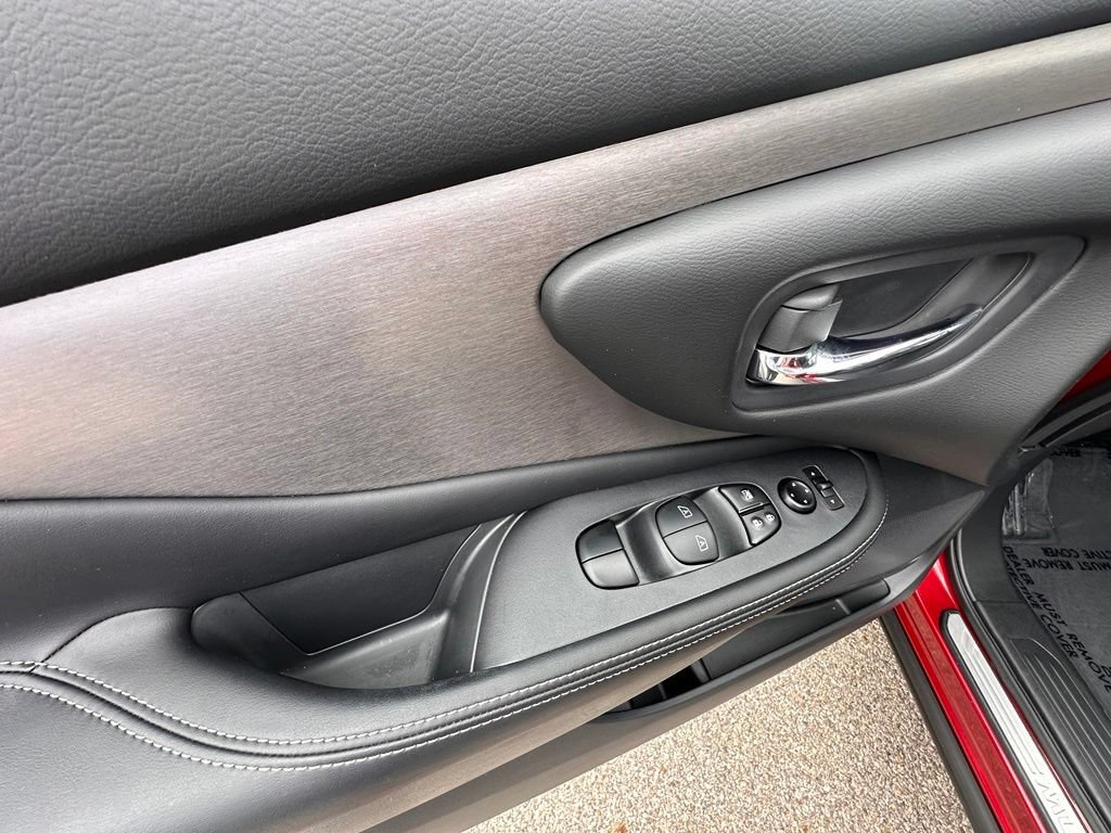 Certified 2024 Nissan Murano SV FWD image 15