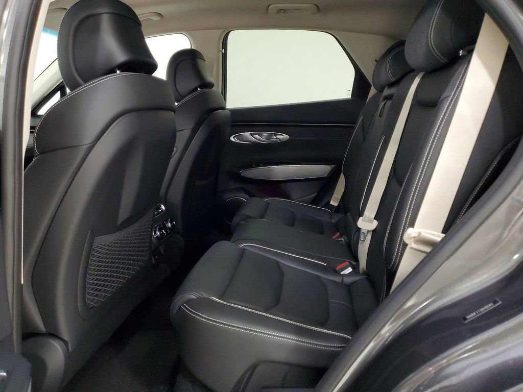 Used 2024 Genesis Electrified GV70 Advanced image 19