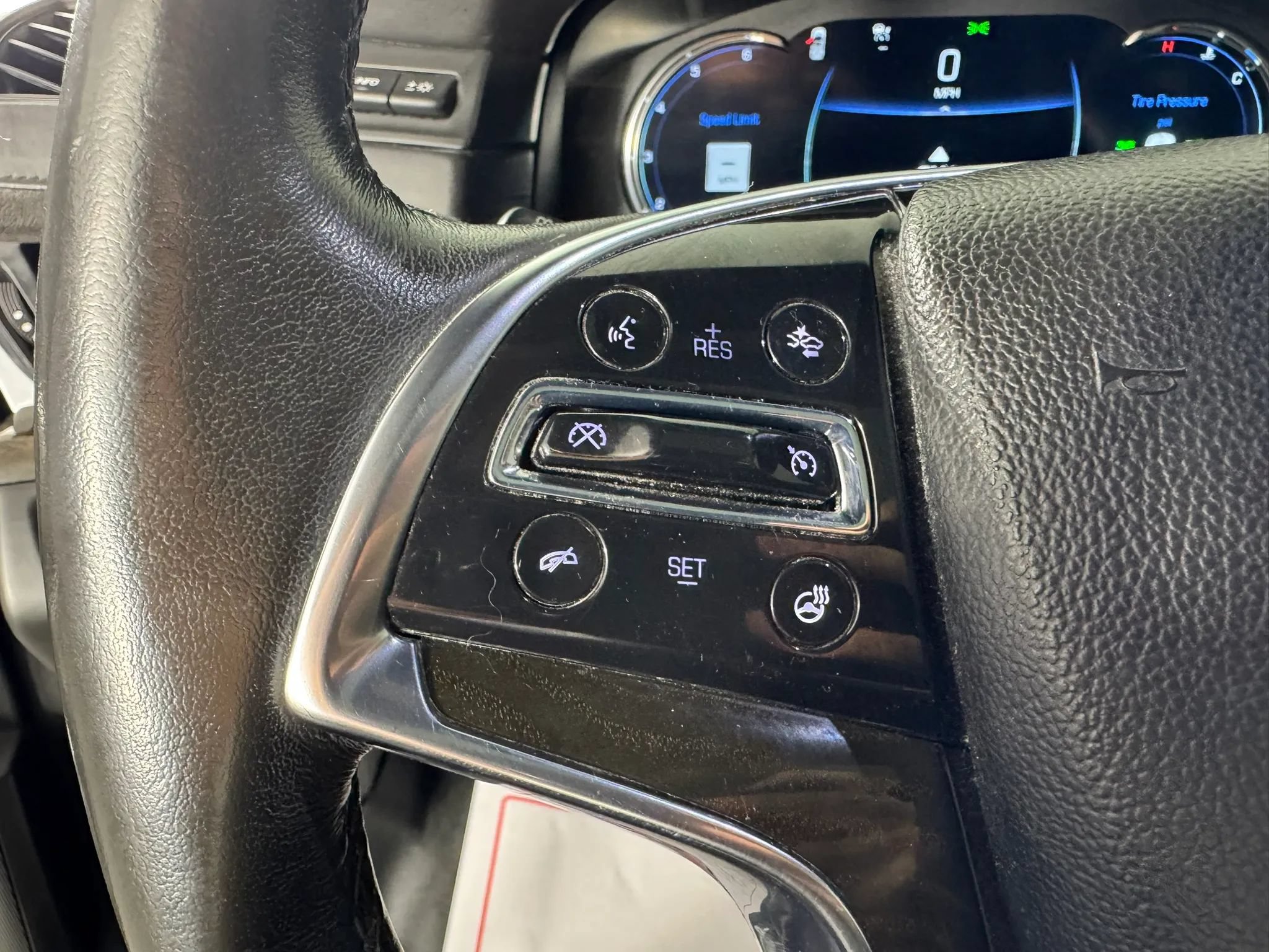 Used 2016 Cadillac Escalade Platinum AWD/4WD image 15