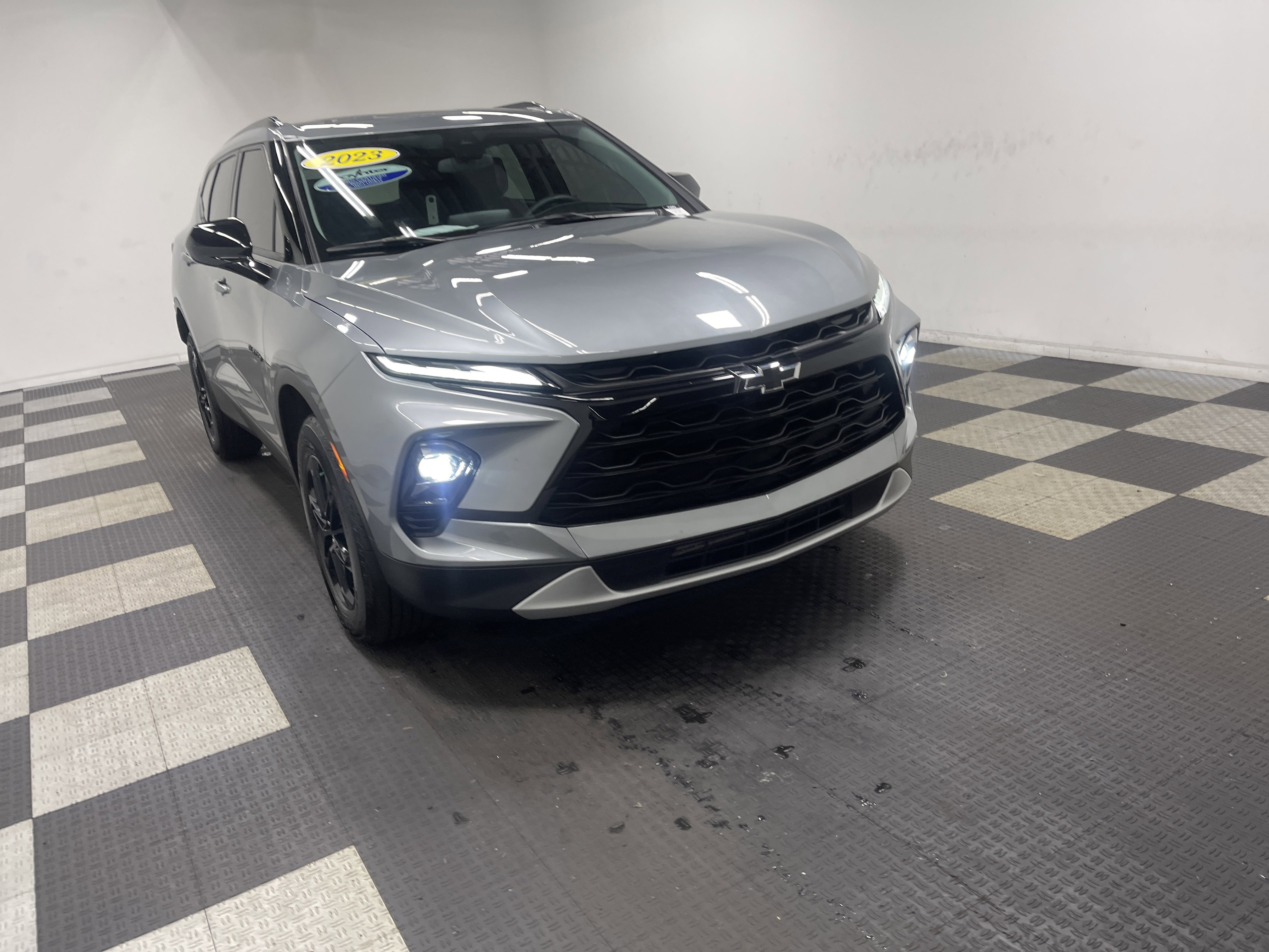 Used 2023 Chevrolet Blazer LT w/ Midnight/Sport Edition image 6