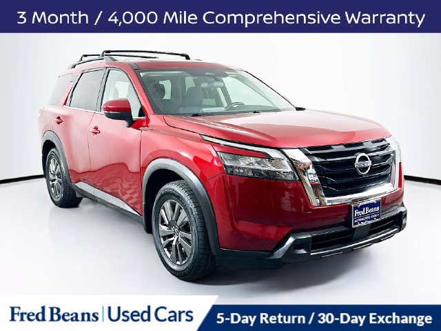 Used 2022 Nissan Pathfinder SV w/ SV Premium Package