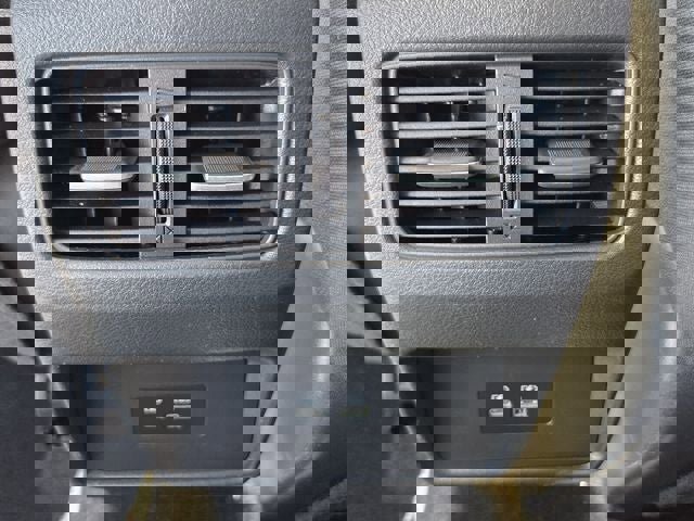 Used 2021 Nissan Rogue SV image 15