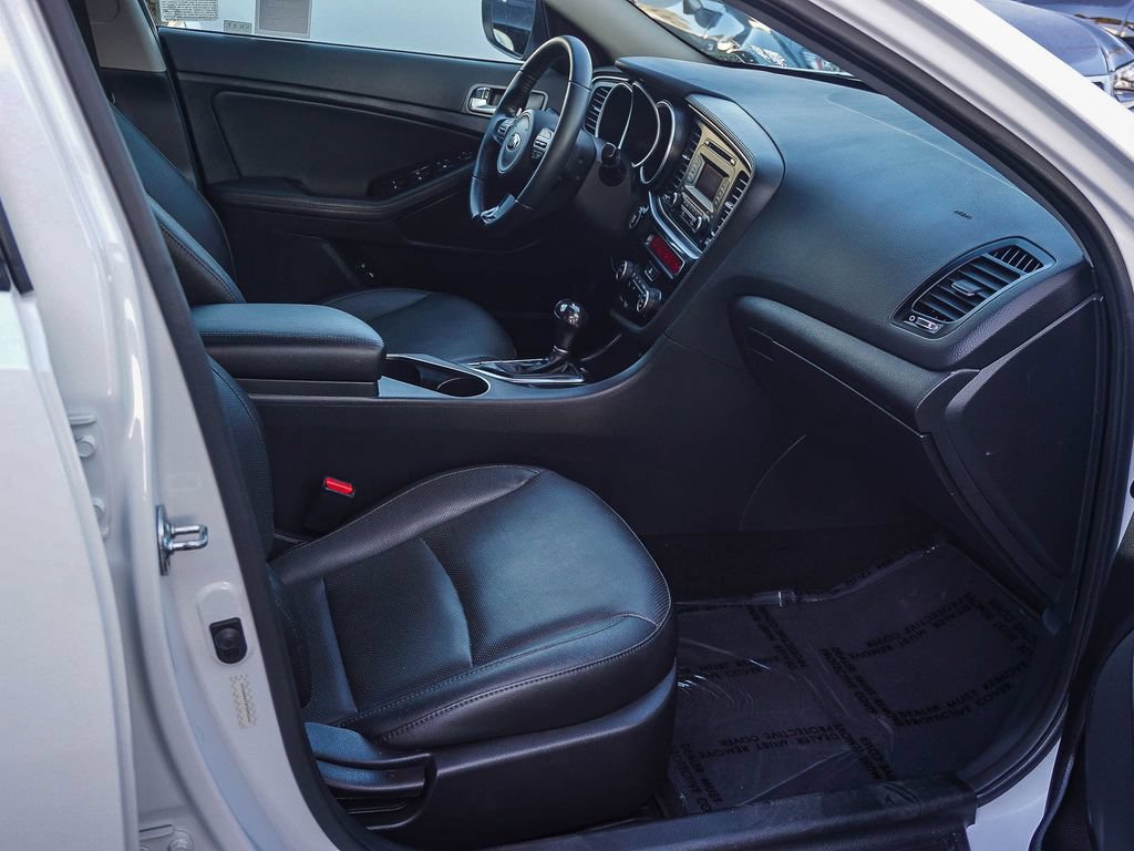 Used 2015 Kia Optima EX FWD image 13