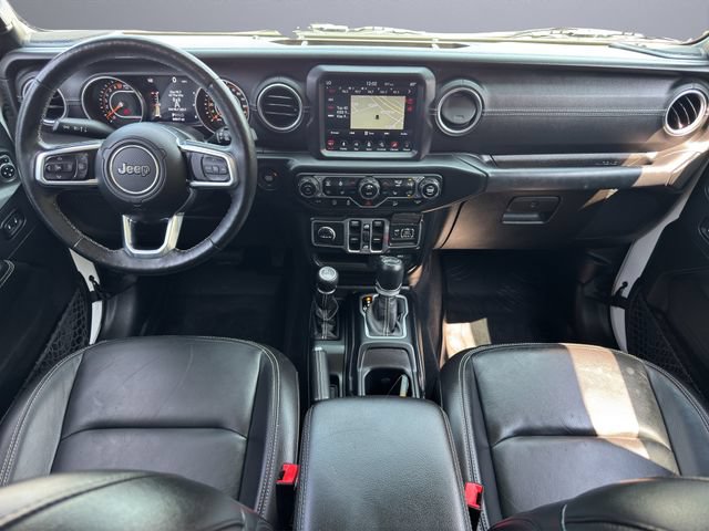 Used 2018 Jeep Wrangler Unlimited Sahara w/ Dual Top Group AWD/4WD image 18