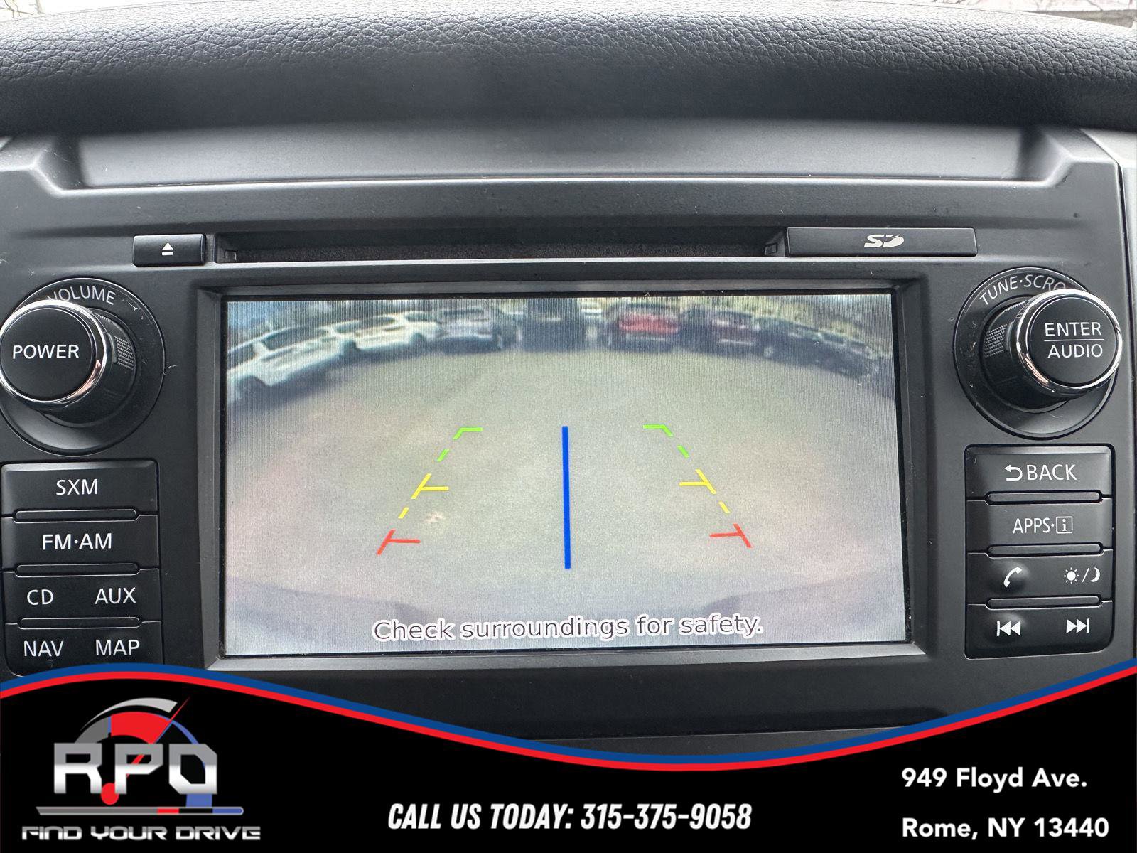 Used 2018 Nissan Titan SV w/ SV Convenience Package image 22