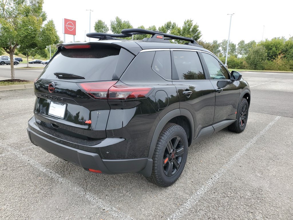 New 2026 Nissan Rogue SV AWD/4WD image 4