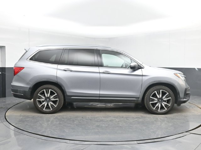 Used 2020 Honda Pilot Touring image 11