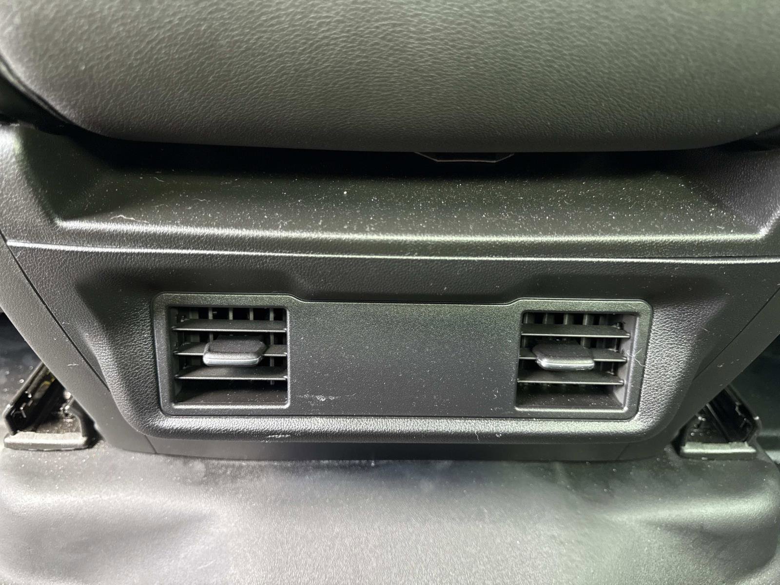 Used 2025 Chevrolet Silverado 1500 W/T image 28