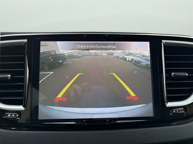 Used 2024 Chrysler Pacifica Touring-L FWD image 26