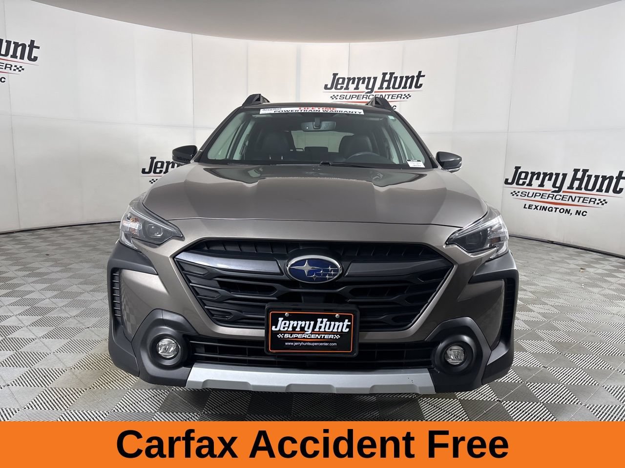 Used 2024 Subaru Outback Limited AWD/4WD image 3