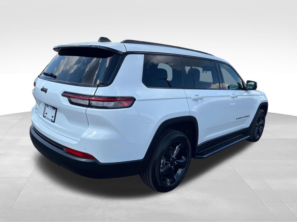 Used 2024 Jeep Grand Cherokee L Laredo AWD/4WD image 5