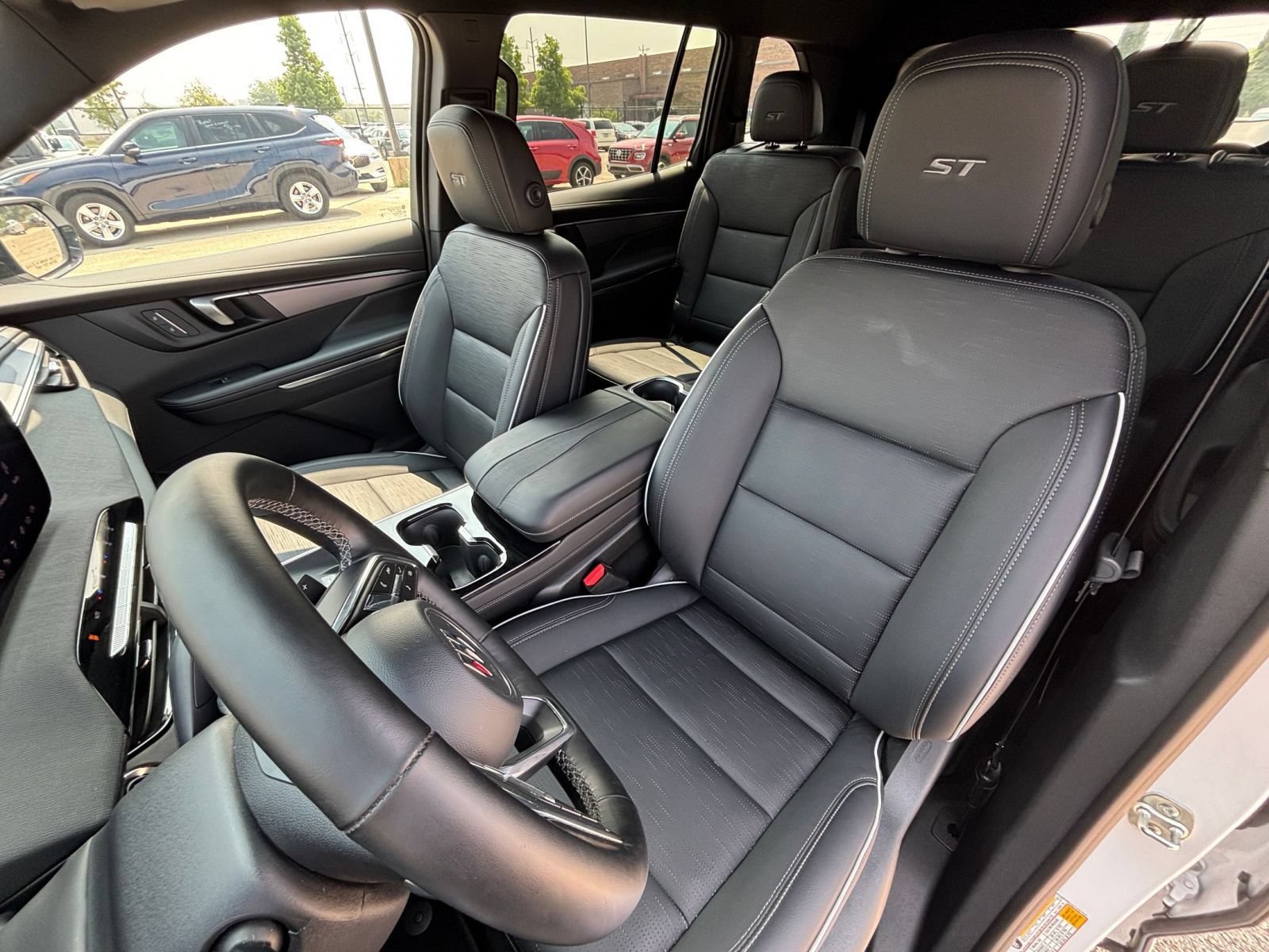 Used 2026 Buick Enclave Sport Touring AWD/4WD image 38