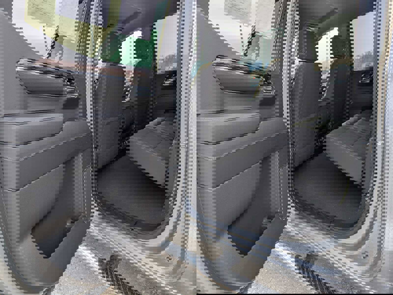 Used 2024 GMC Sierra 1500 SLE w/ X31 Off-Road Package image 15