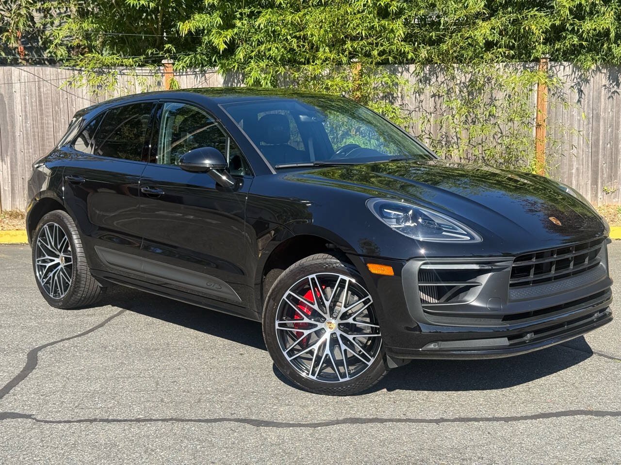 Used 2022 Porsche Macan GTS AWD/4WD image 3