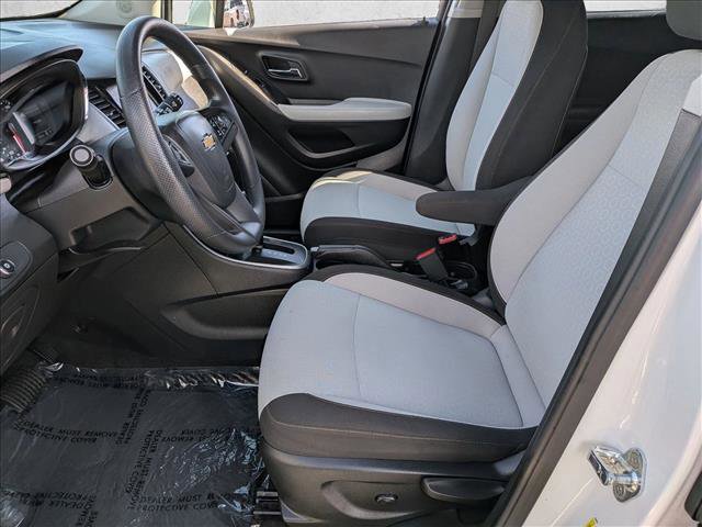 Used 2021 Chevrolet Trax LS w/ Tint and Cruise Package image 21