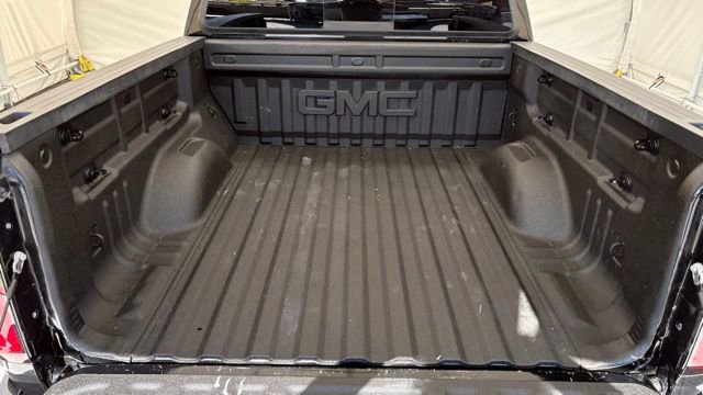 Used 2016 GMC Canyon SLE w/ All Terrain Adventure Package image 4