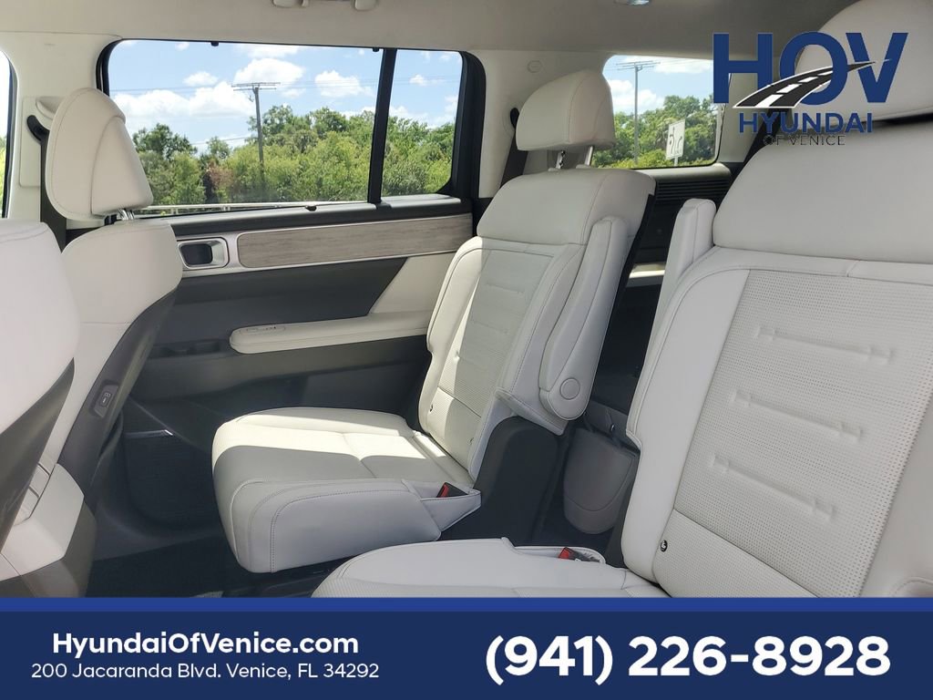 Used 2025 Hyundai Santa Fe Calligraphy image 15