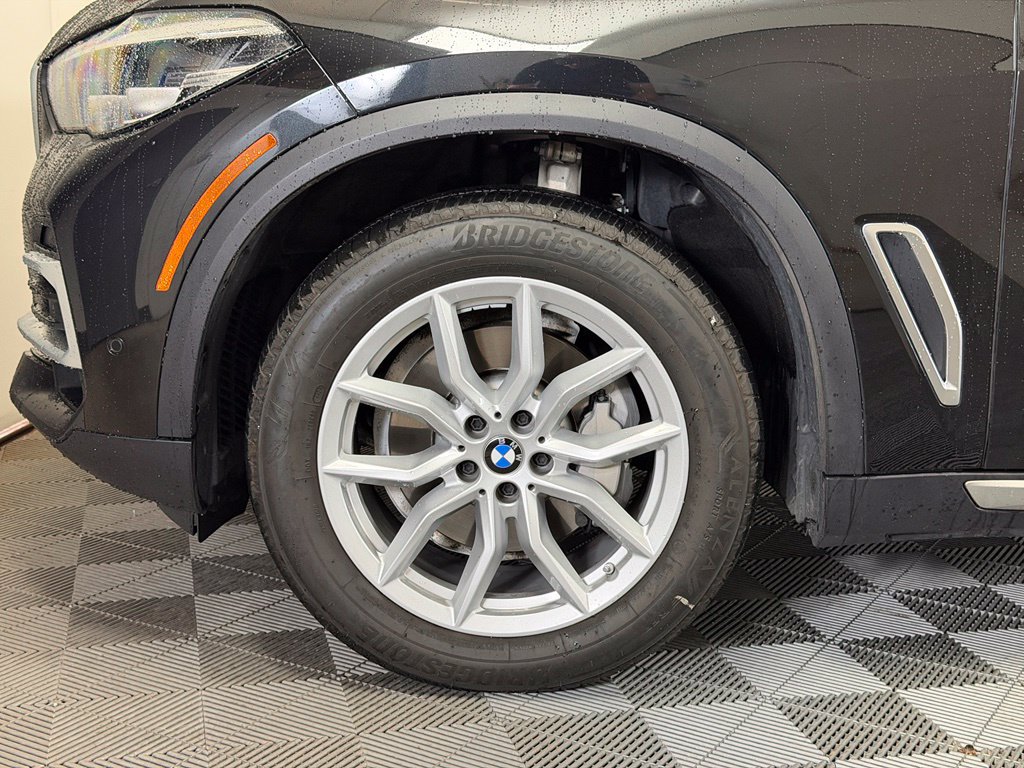 Used 2023 BMW X5 xDrive40i w/ Premium Package AWD/4WD image 10
