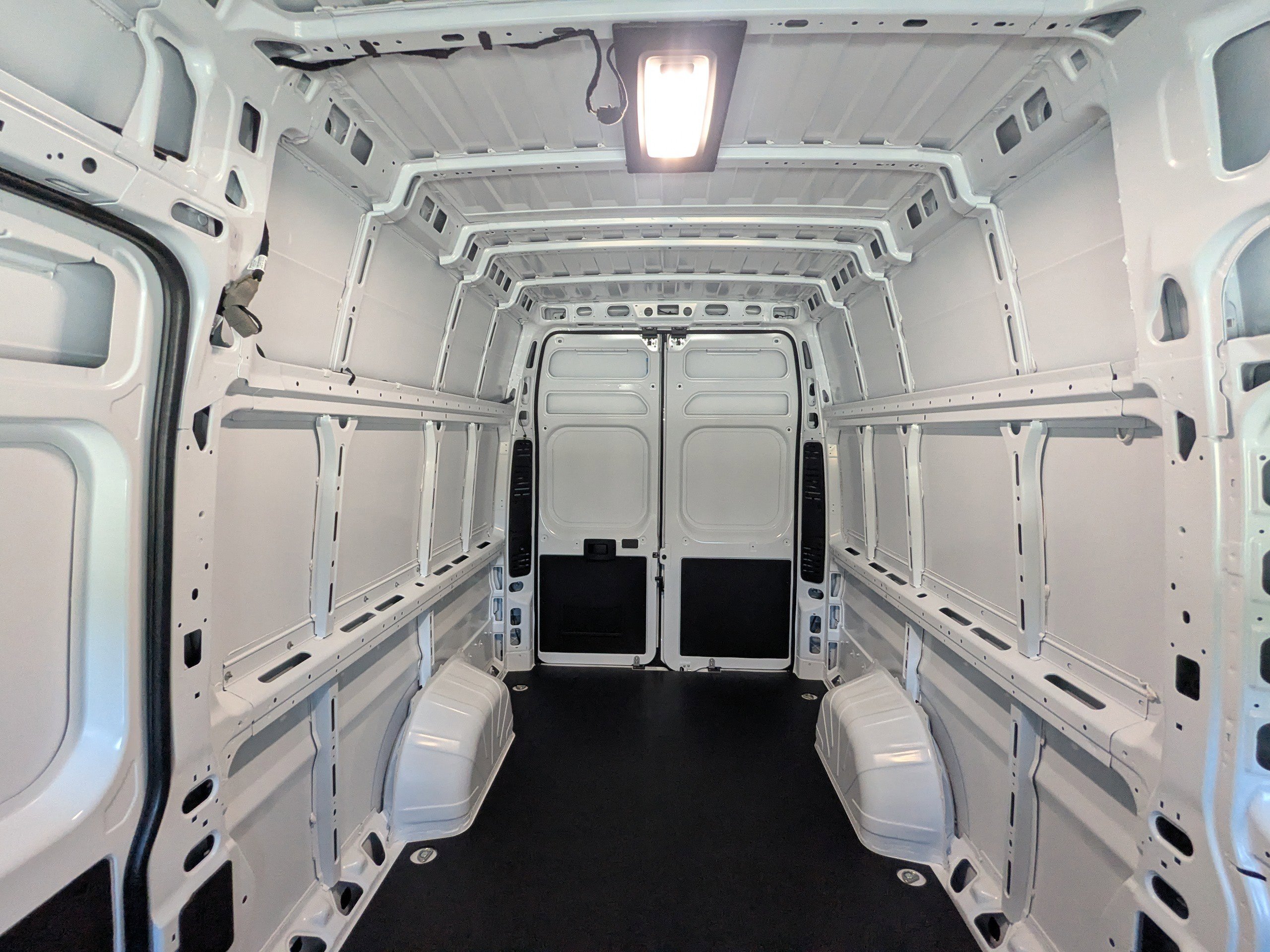 New 2026 RAM ProMaster 3500 w/ Convenience Group FWD image 14