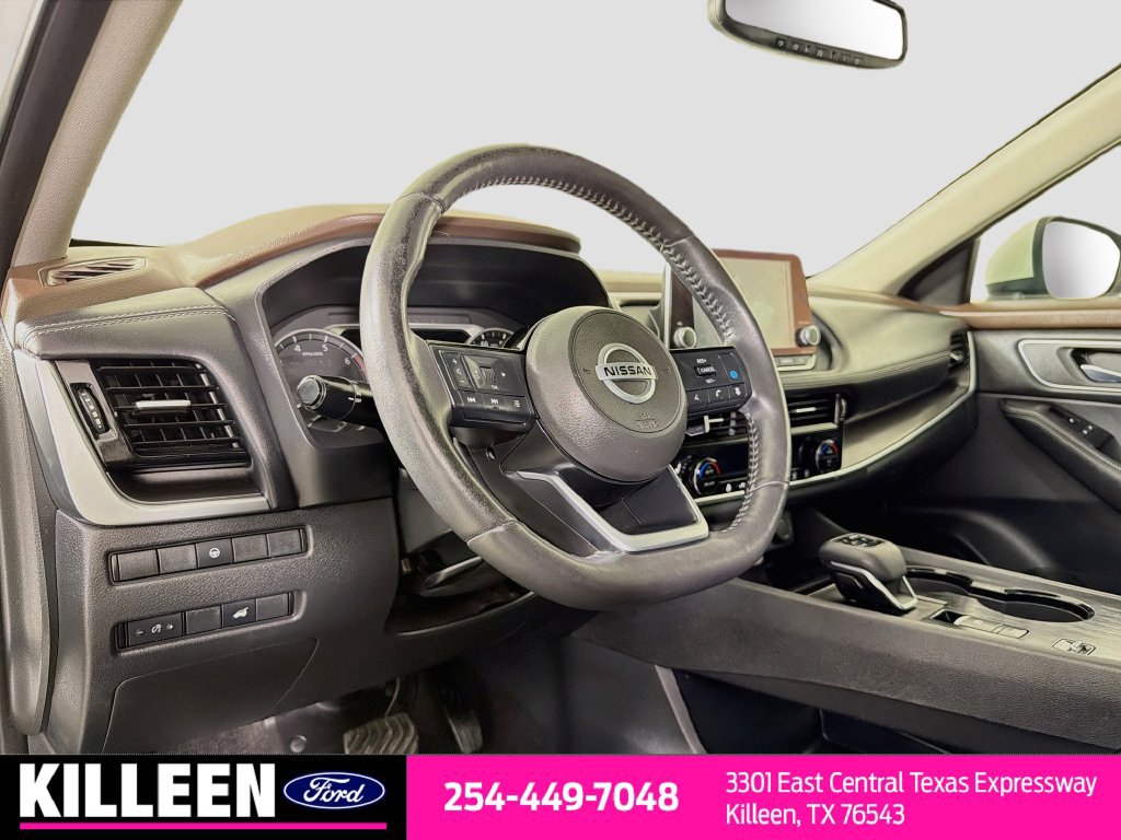 Used 2021 Nissan Rogue SV w/ Premium Package FWD image 11