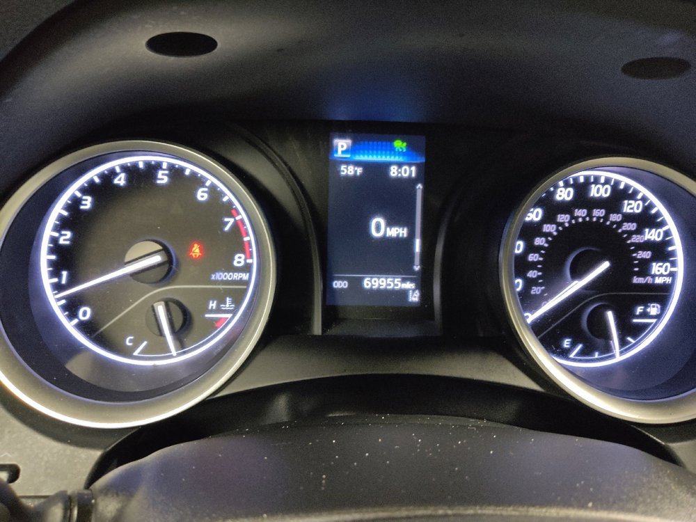 Used 2022 Toyota Camry LE image 23