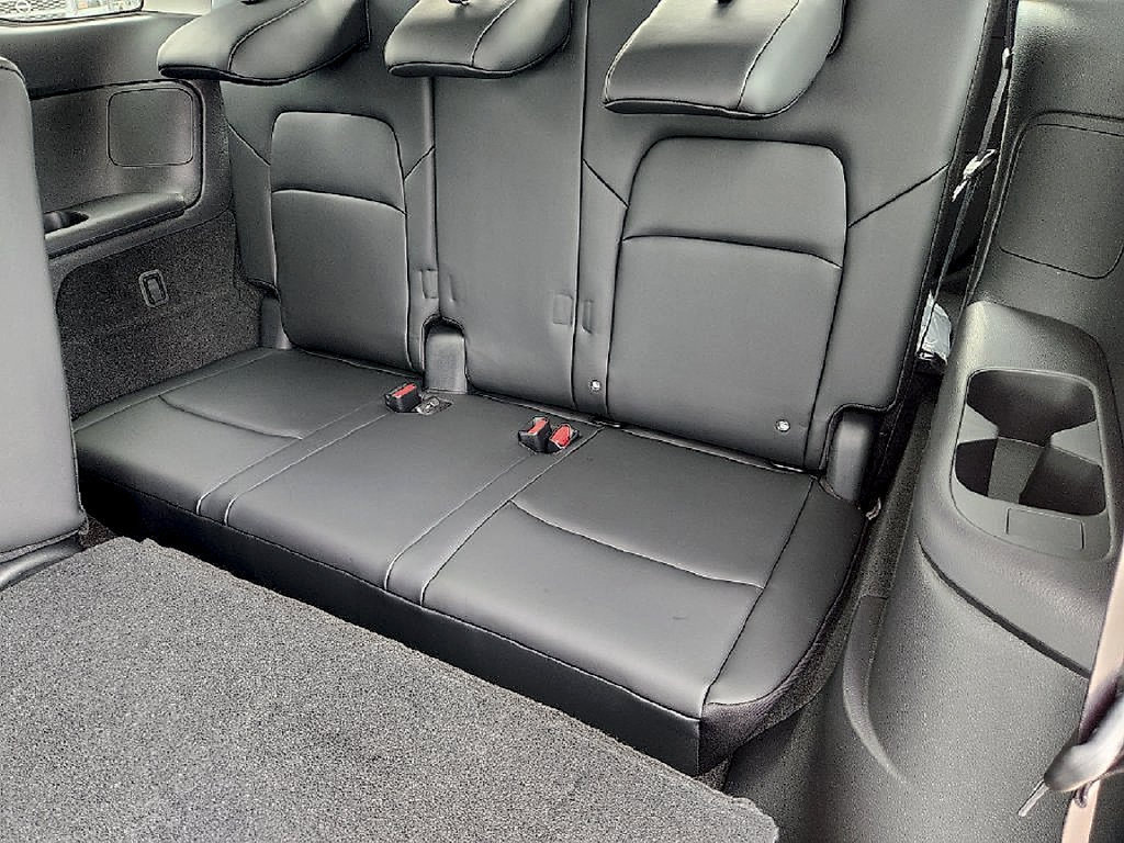 New 2026 Nissan Pathfinder SL FWD image 25