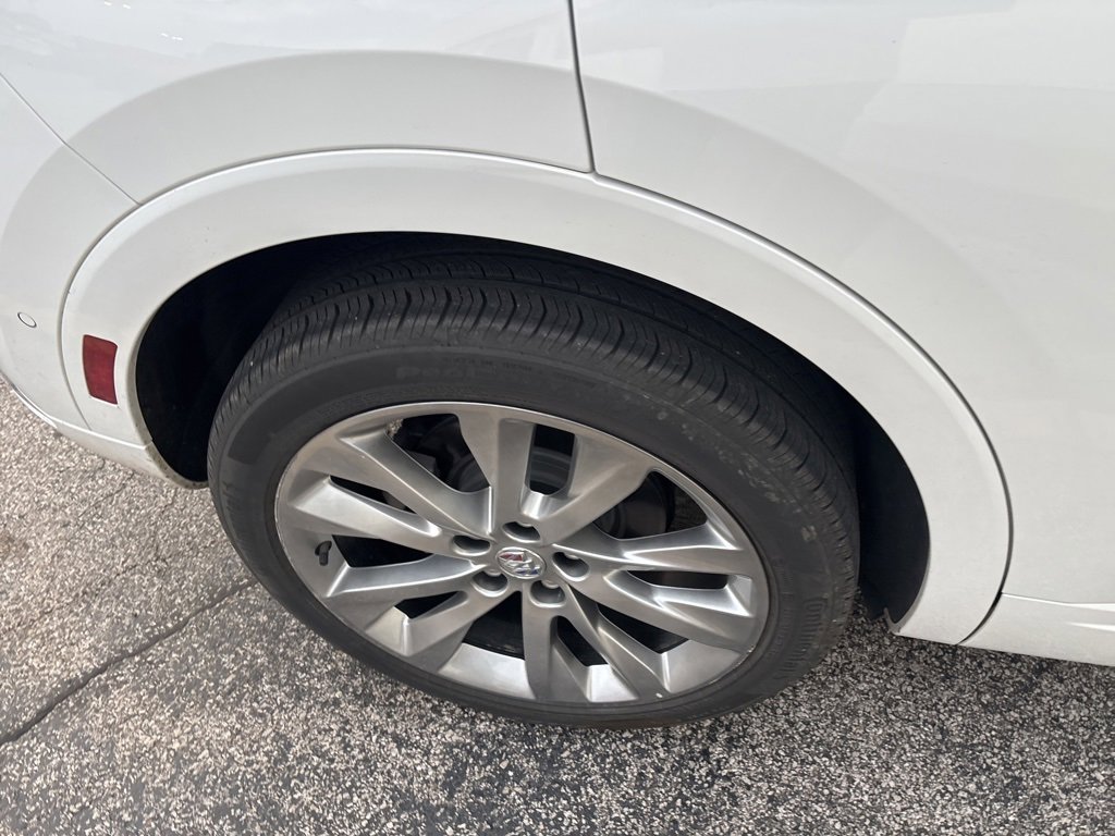 Used 2022 Buick Envision Avenir w/ Technology Package II image 8