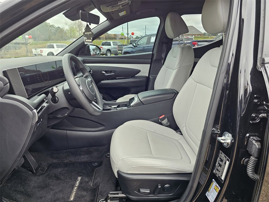 Certified 2025 Hyundai Santa Cruz SEL image 12
