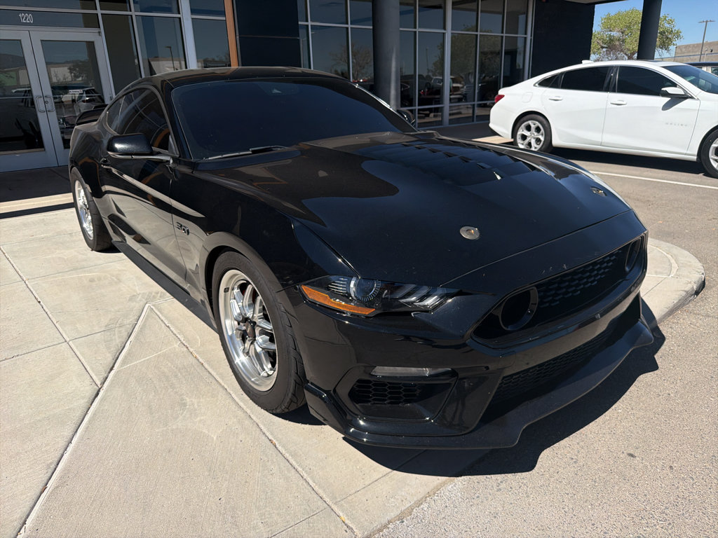 Used 2022 Ford Mustang GT Premium w/ GT Performance Package RWD image 3