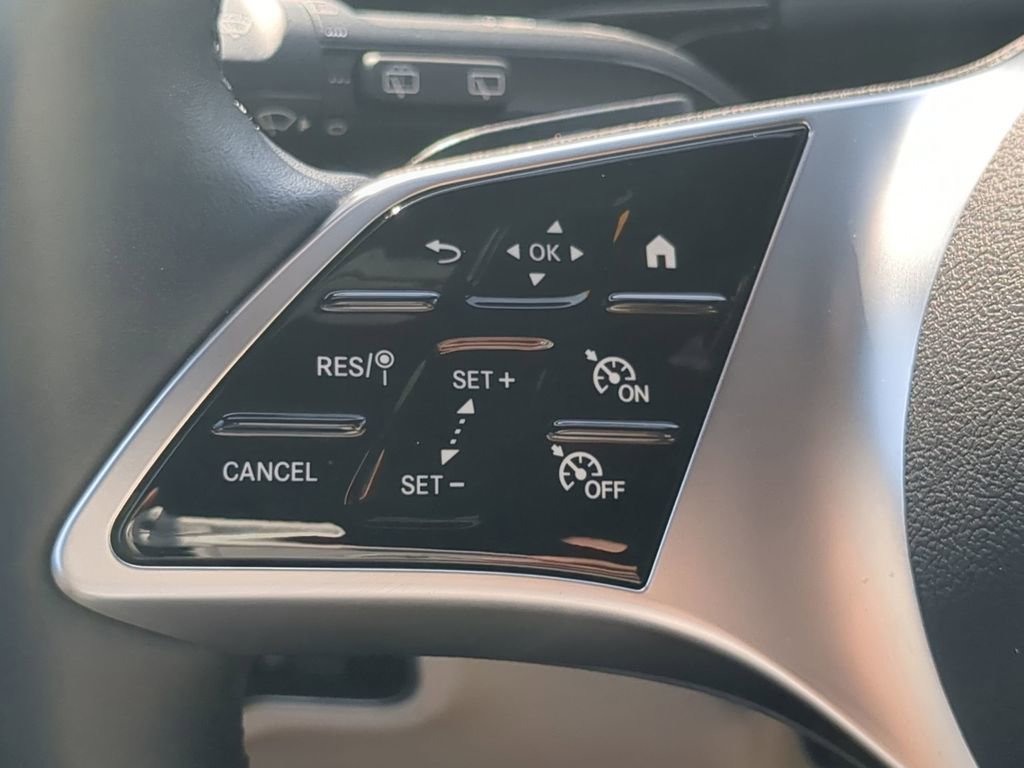 Certified 2025 Mercedes-Benz GLA 250 image 11