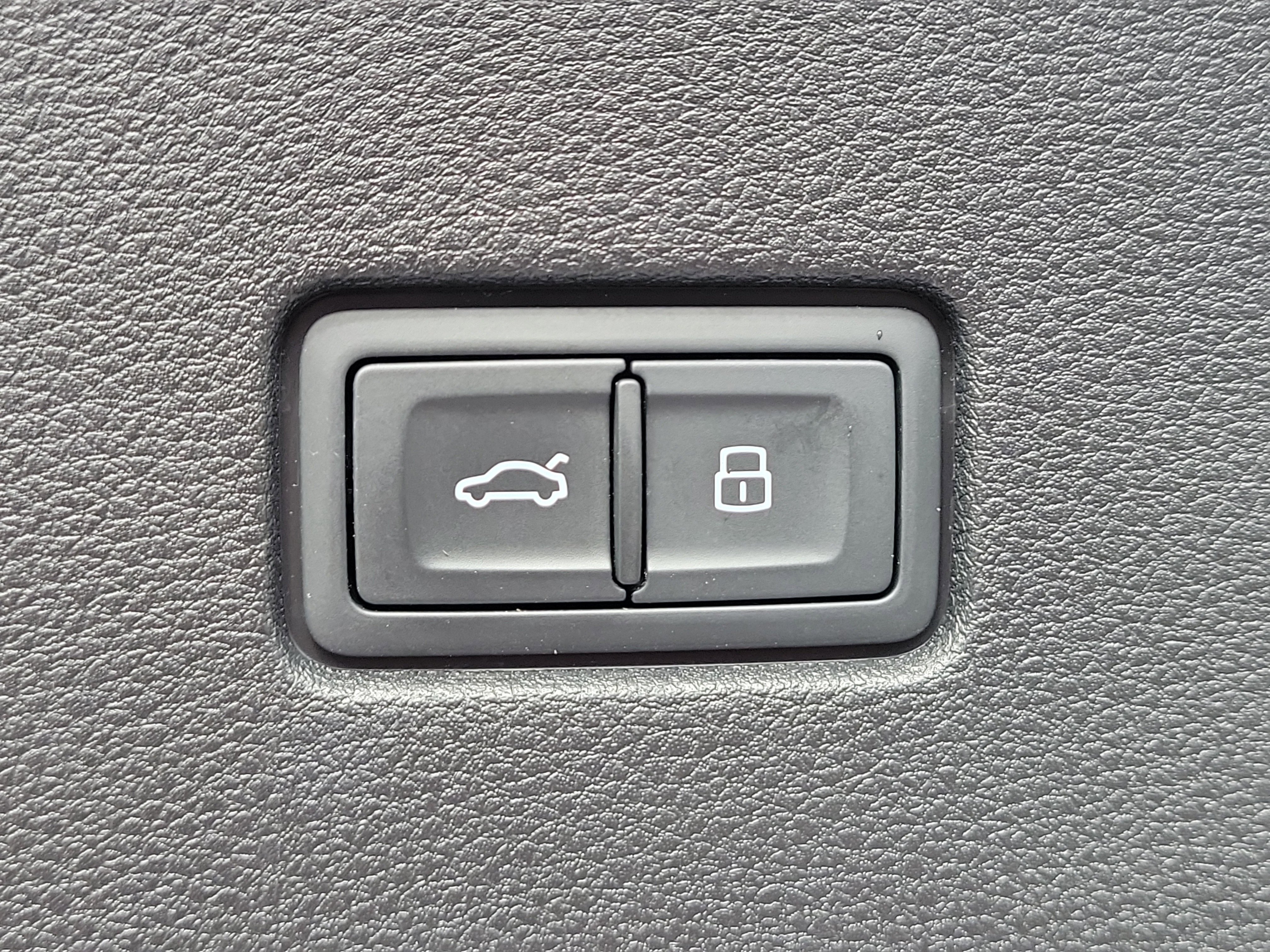 Used 2020 Audi Q8 Premium Plus w/ Premium Plus Package image 7