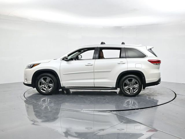 Used 2017 Toyota Highlander Limited Platinum image 9