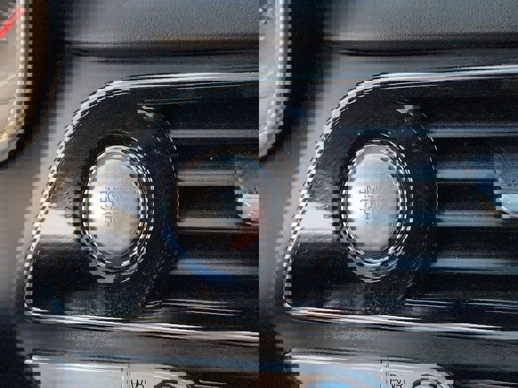 Used 2019 Genesis G70 3.3T Advanced w/ Elite Package image 21