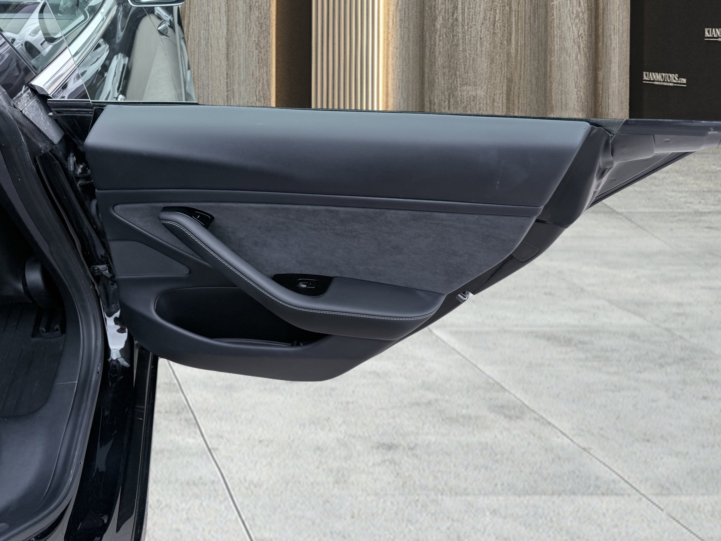 Used 2018 Tesla Model 3 Mid Range image 31