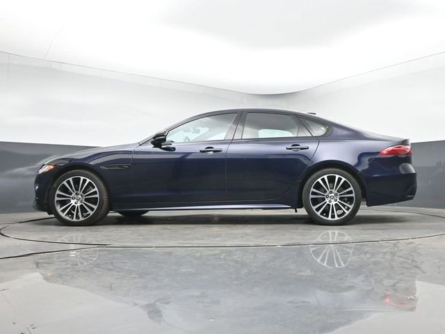 Used 2024 Jaguar XF R-Dynamic SE AWD/4WD image 14