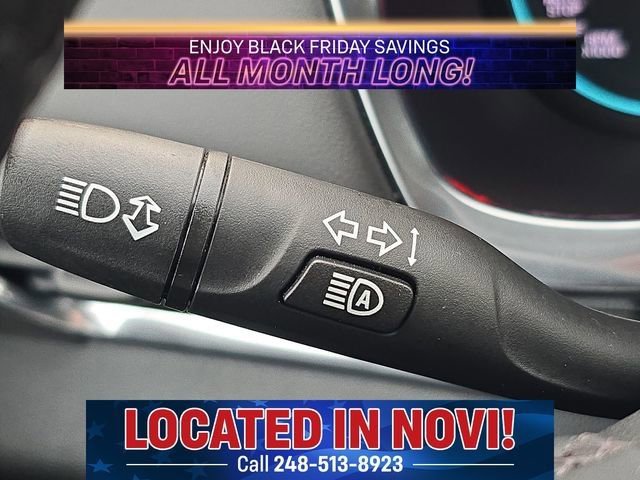 Used 2023 Chevrolet Traverse LT image 27