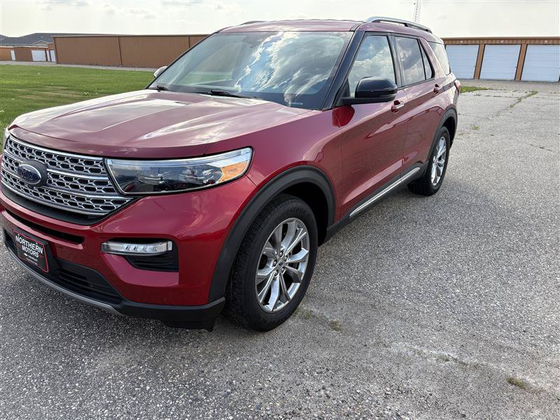 Used 2021 Ford Explorer Limited w/ Equipment Group 301A AWD/4WD image 2