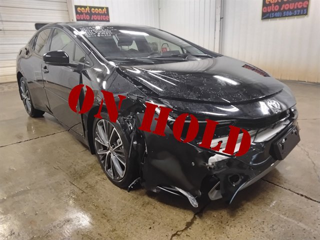 Used 2025 Toyota Prius XLE AWD/4WD image 1