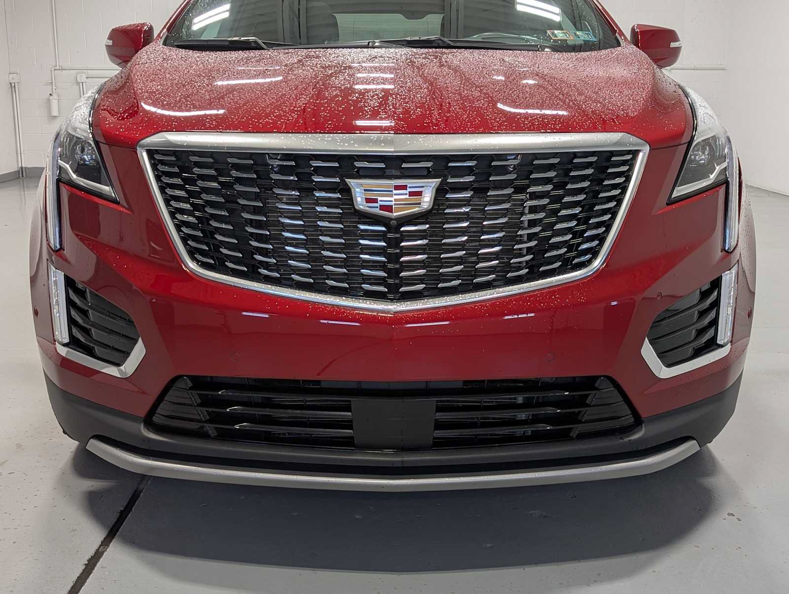Certified 2023 Cadillac XT5 Premium Luxury w/ Technology Package AWD/4WD image 2