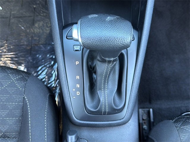 Used 2022 Kia Rio S image 32