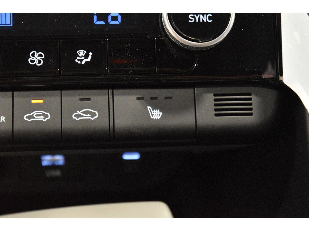 New 2025 Hyundai Elantra SEL image 76