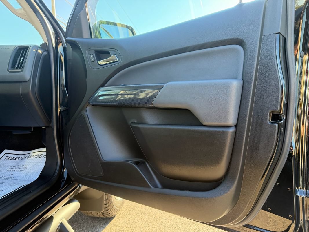 Used 2018 Chevrolet Colorado Z71 AWD/4WD image 28