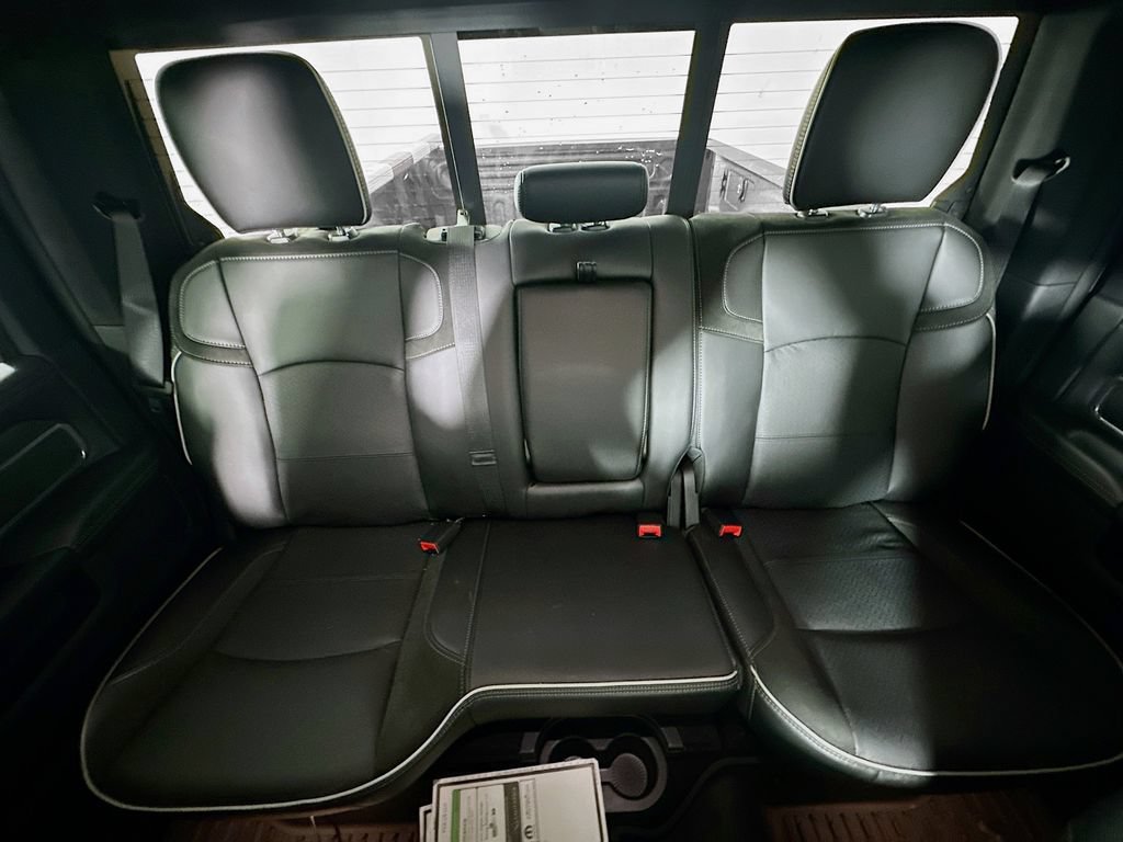 New 2026 RAM 2500 Laramie AWD/4WD image 10