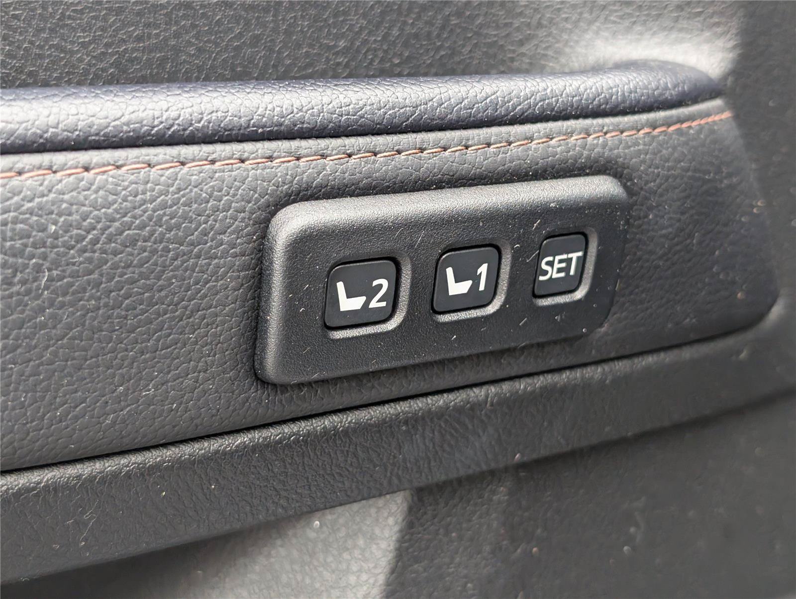 Used 2023 Toyota 4Runner Limited AWD/4WD image 16