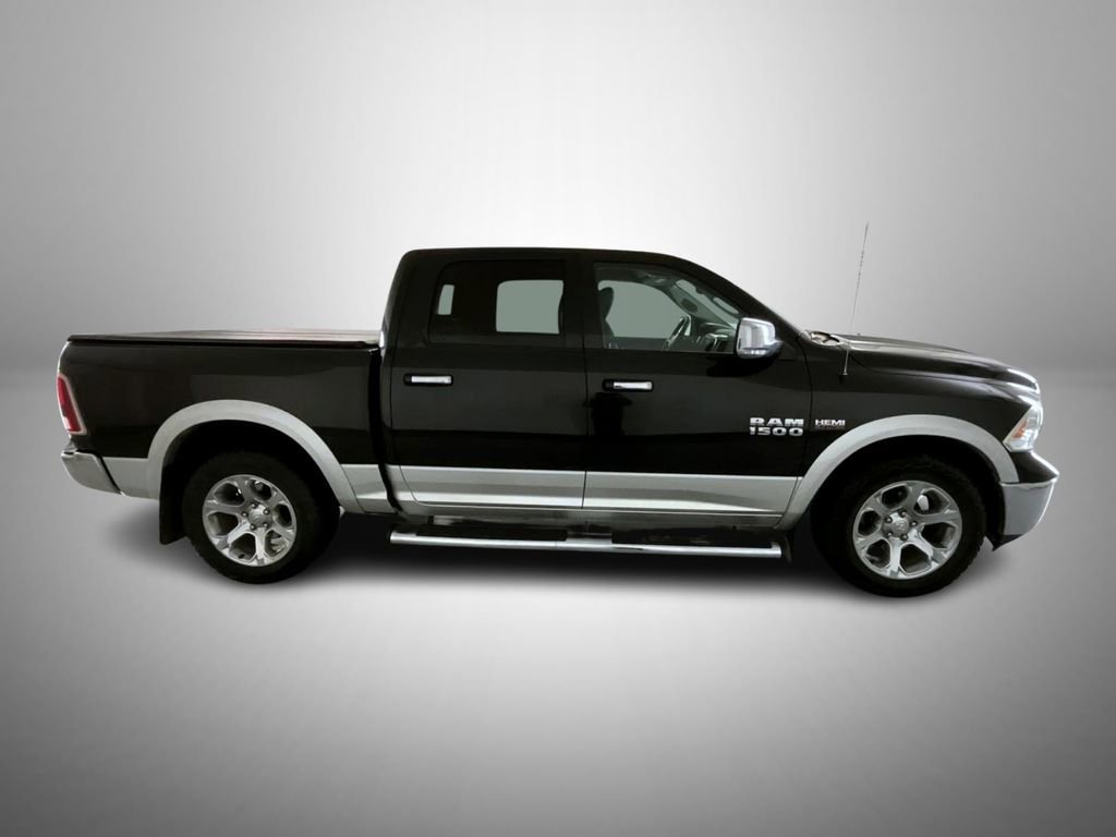 Used 2017 RAM 1500 Laramie w/ Convenience Group AWD/4WD image 4