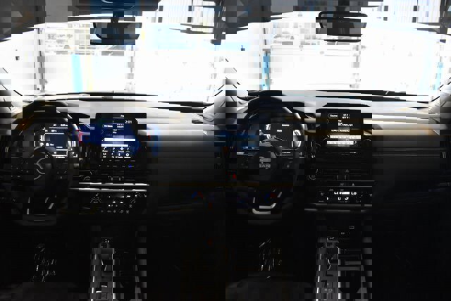 Used 2024 Nissan Pathfinder Platinum w/ Cargo Package image 5