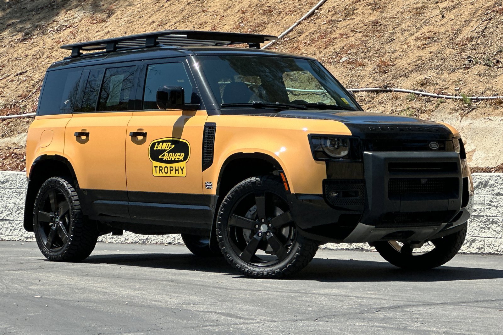 Used 2022 Land Rover Defender 110 Trophy Edition image 2